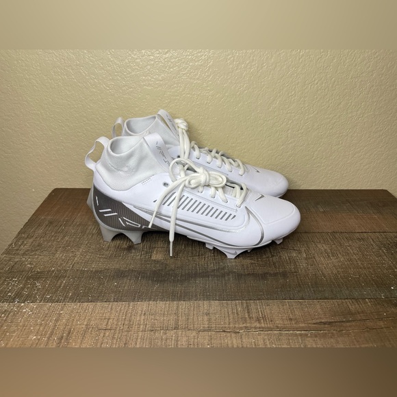 Nike Vapor Edge Pro 360 2 “White Metallic Silver”- Size 8.5 Men.